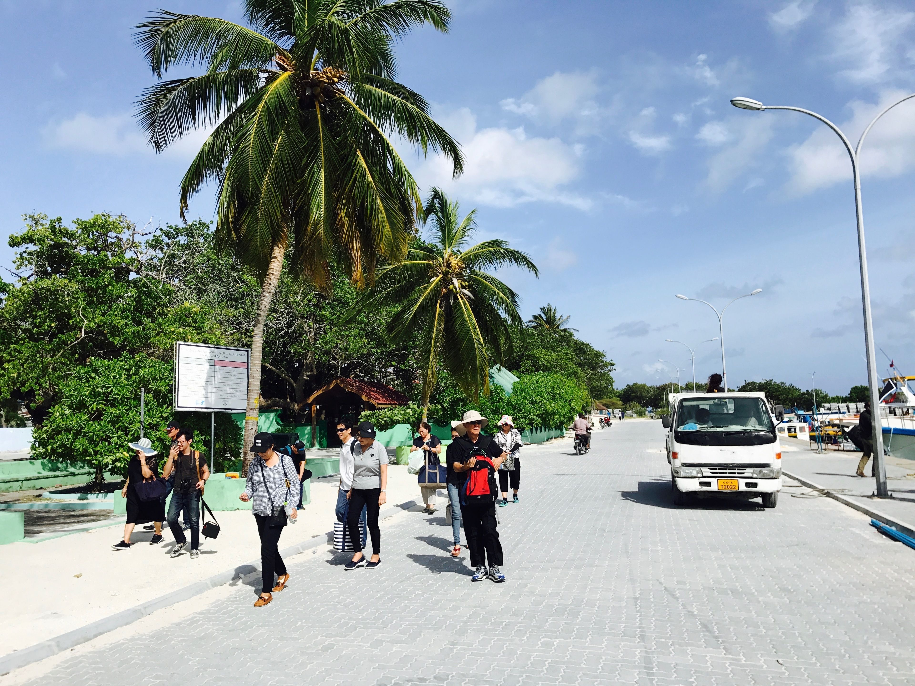 Photo - Noovilu Suites Maldives