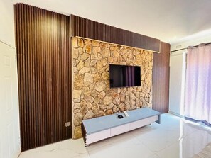 Elite Quadruple Room | Individually furnished, desk, laptop workspace, blackout drapes