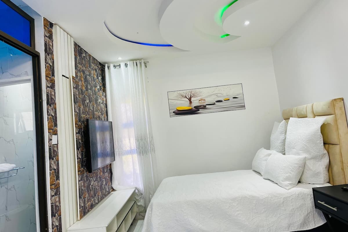 Luxury Double Room | Individually furnished, desk, laptop workspace, blackout drapes