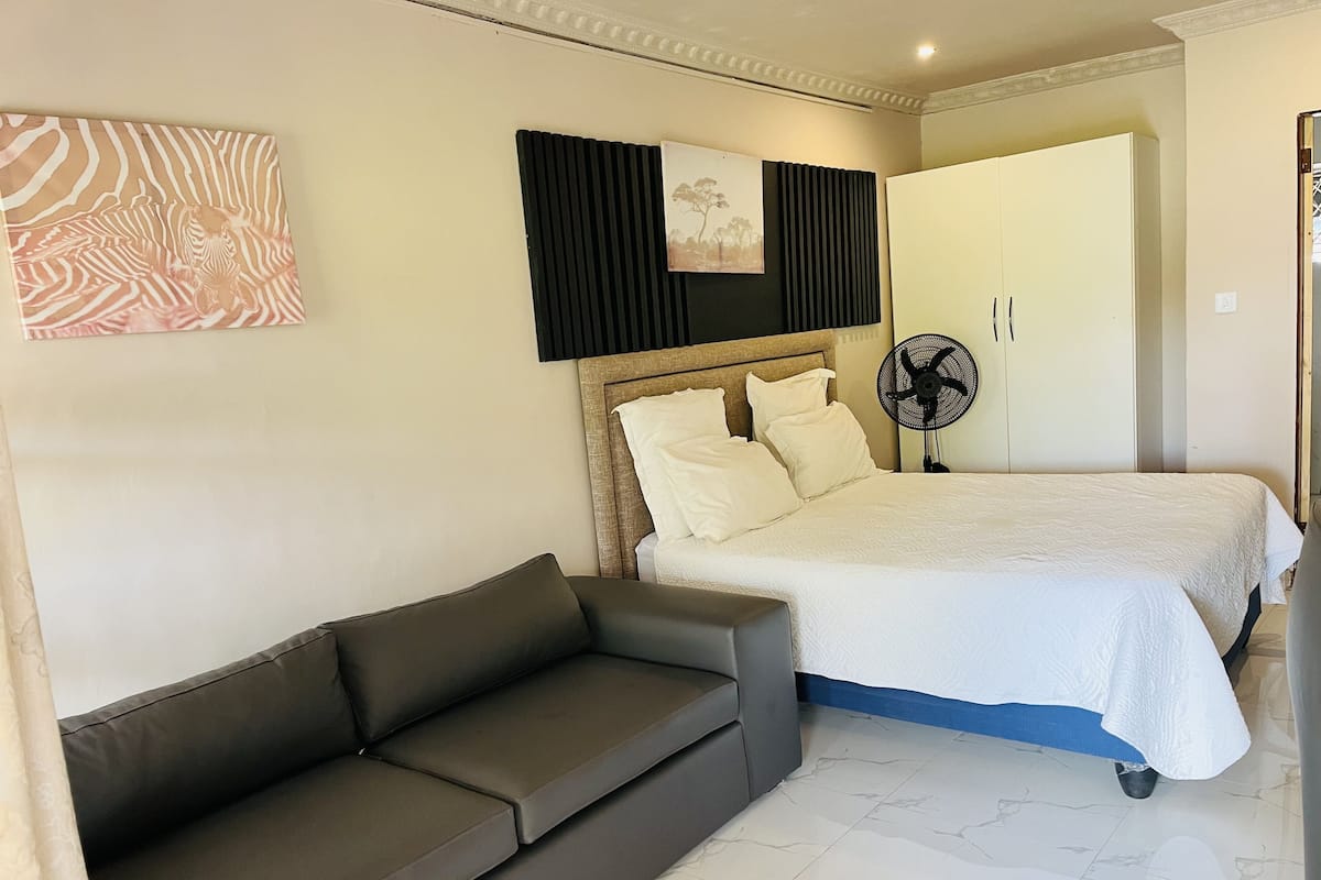 Standard Double Room | Individually furnished, desk, laptop workspace, blackout curtains