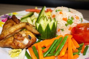 Dining - Highlands Lodges and Apartments (Harare)