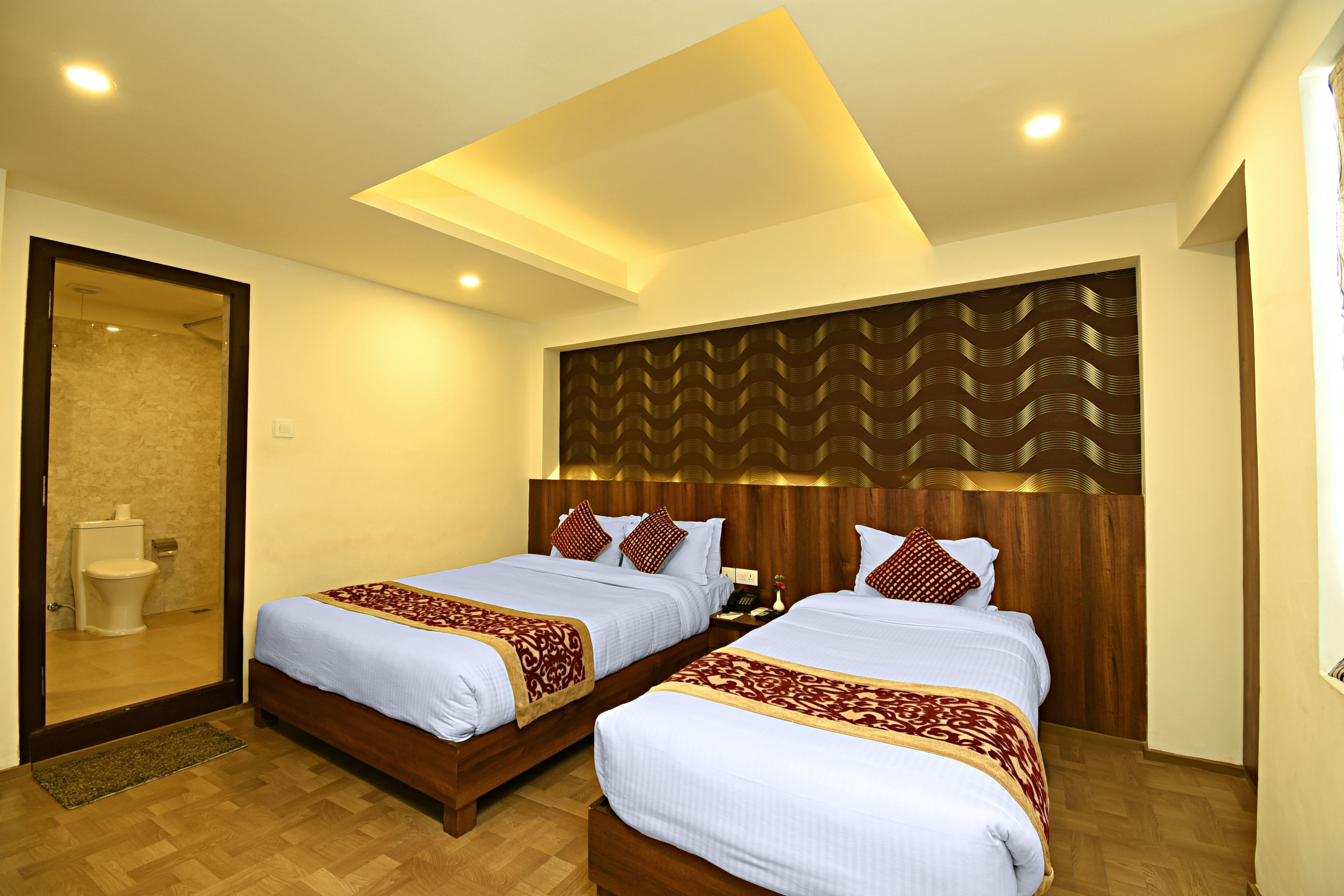 deluxe double or twin room | premium bedding, in-room safe, desk, blackout curtains