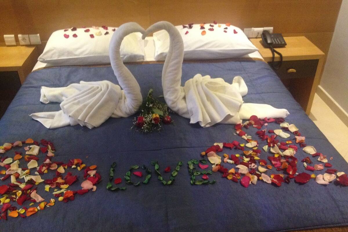 Deluxe Double Room | Minibar, in-room safe, individually decorated, individually furnished