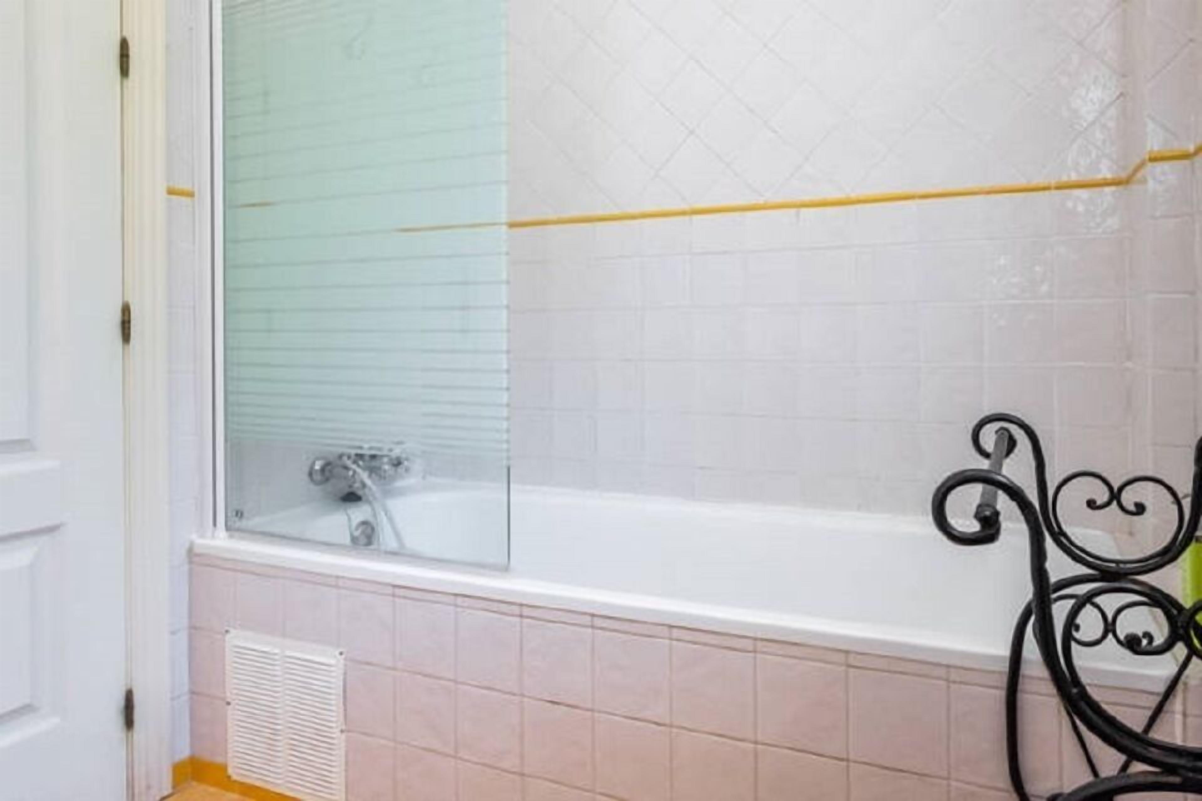 Photo - At Home in Malaga Stay & Solo Travellers