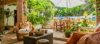 At Home Malaga Stay & Solo Travellers