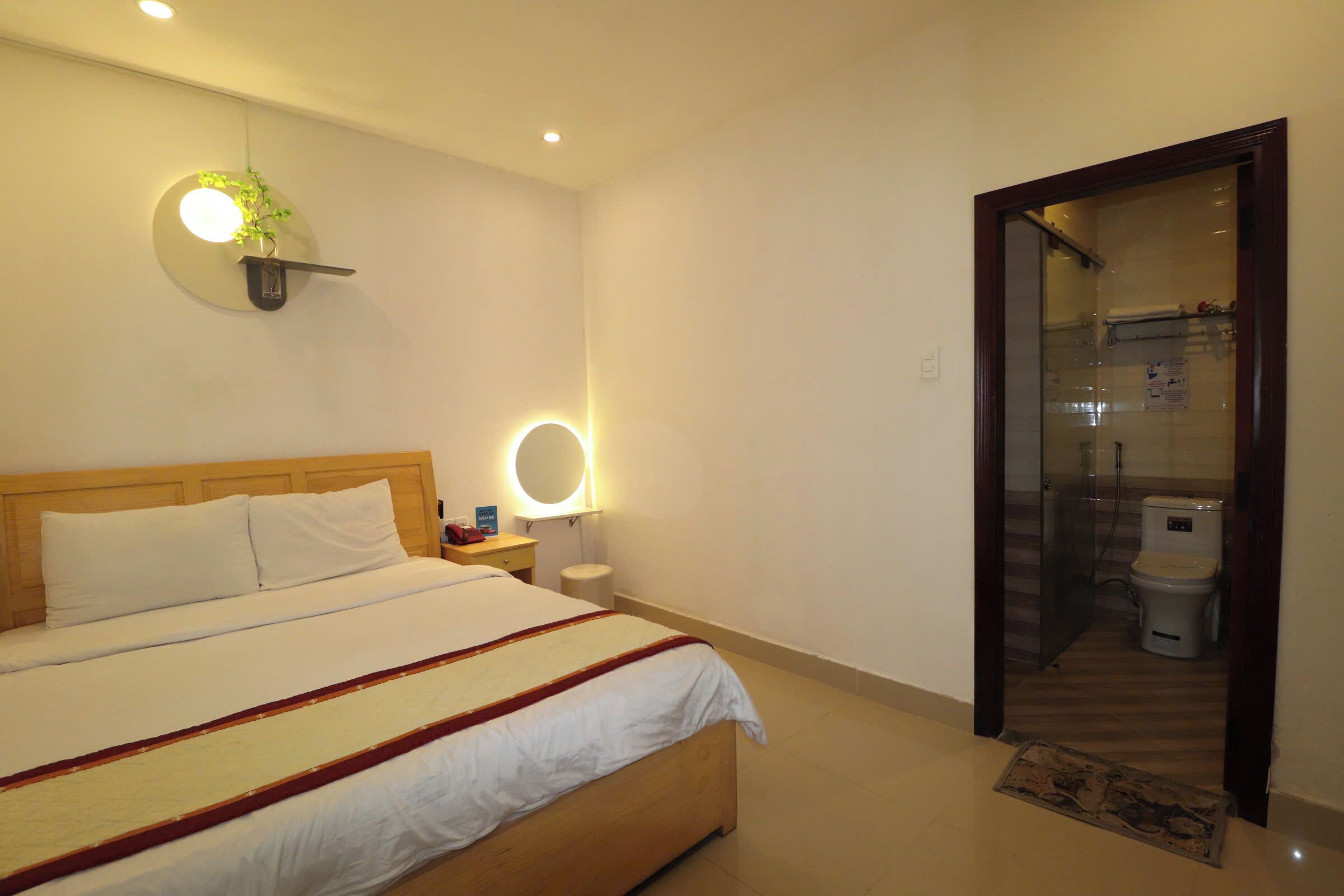 Economy Double Room | Item bar mini percuma, meja, langsir/tirai gelap terus, Wi-fi percuma 