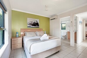 Appartement Familial, 2 chambres, vue mer | 2 chambres, fer et planche à repasser, lits bébé (gratuits)