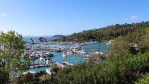 Unclassified image, 2 of 30, button - Oasis 25 Hamilton Island (Whitsundays)