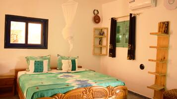 Verdunkelungsvorhänge, kostenloses WLAN, Bettwäsche