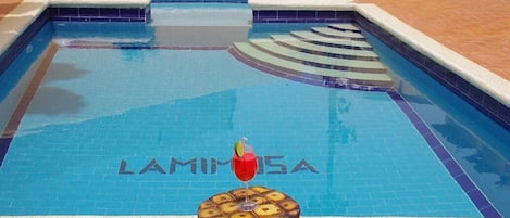 Outdoor pool, pool loungers