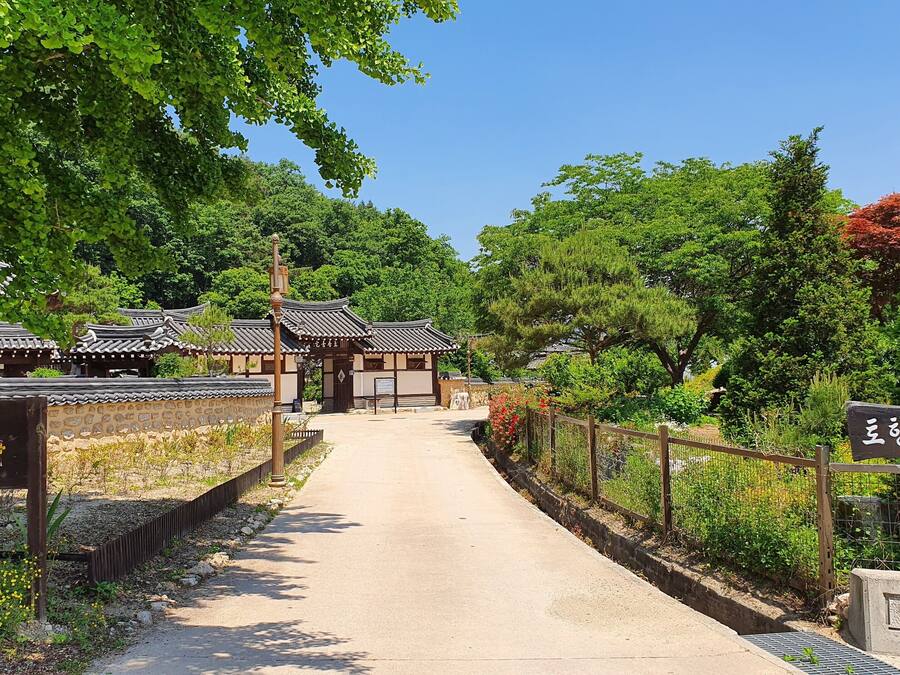 Entrada de la propiedad