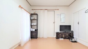 Habitación individual tradicional, 1 habitación (Middle Room) | Wifi gratis y ropa de cama
