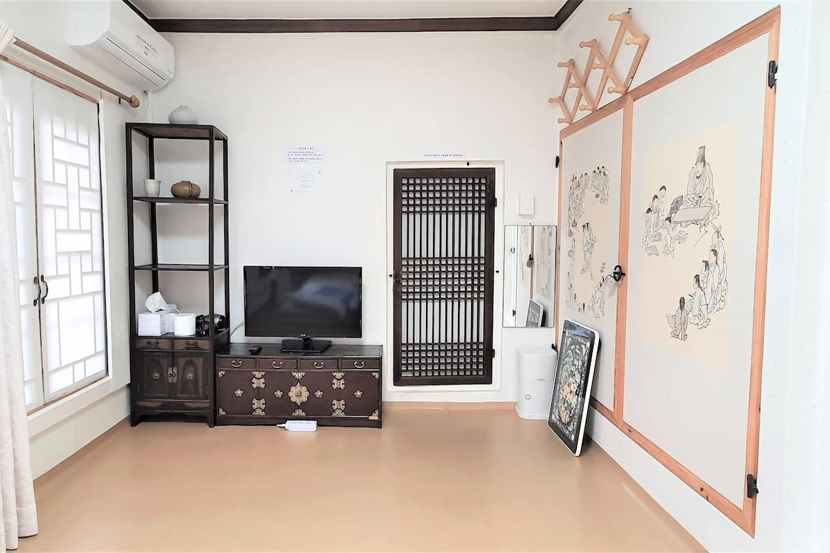 Traditionele eenpersoonskamer (Small sarangbang) | 1 slaapkamer, gratis wifi, beddengoed