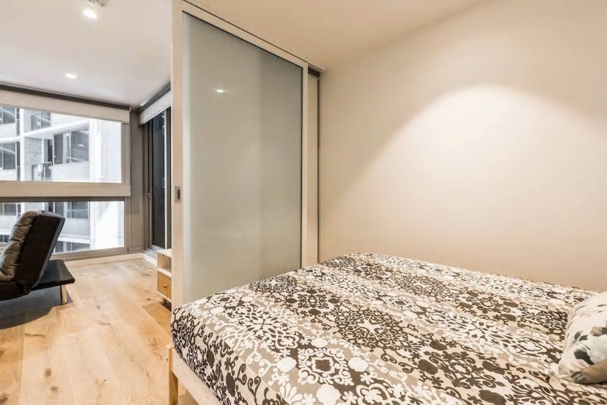 Appartement, 1 chambre, balcon, vue sur la ville | 1 chambre, literie de qualité, fer et planche à repasser