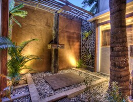 Deluxe Villa, 3 Bedrooms, Private Pool | Bathroom | Shower, free toiletries, hair dryer, bathrobes