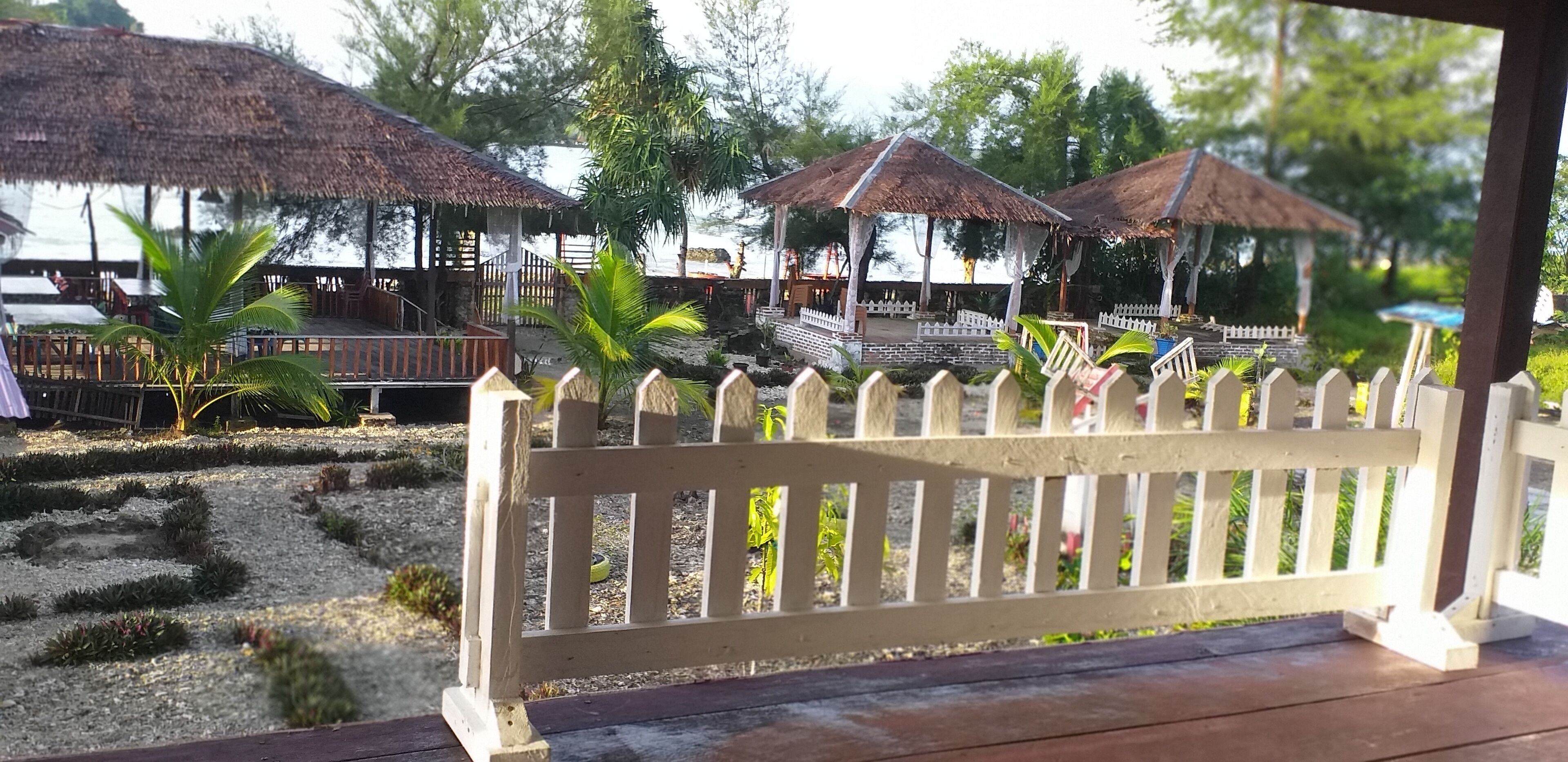 Basic Room, 1 King Bed | Terrace/patio