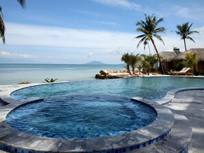 Pool - Phu Quoc Kim 2 Beach Front Resort (Phu Quoc)