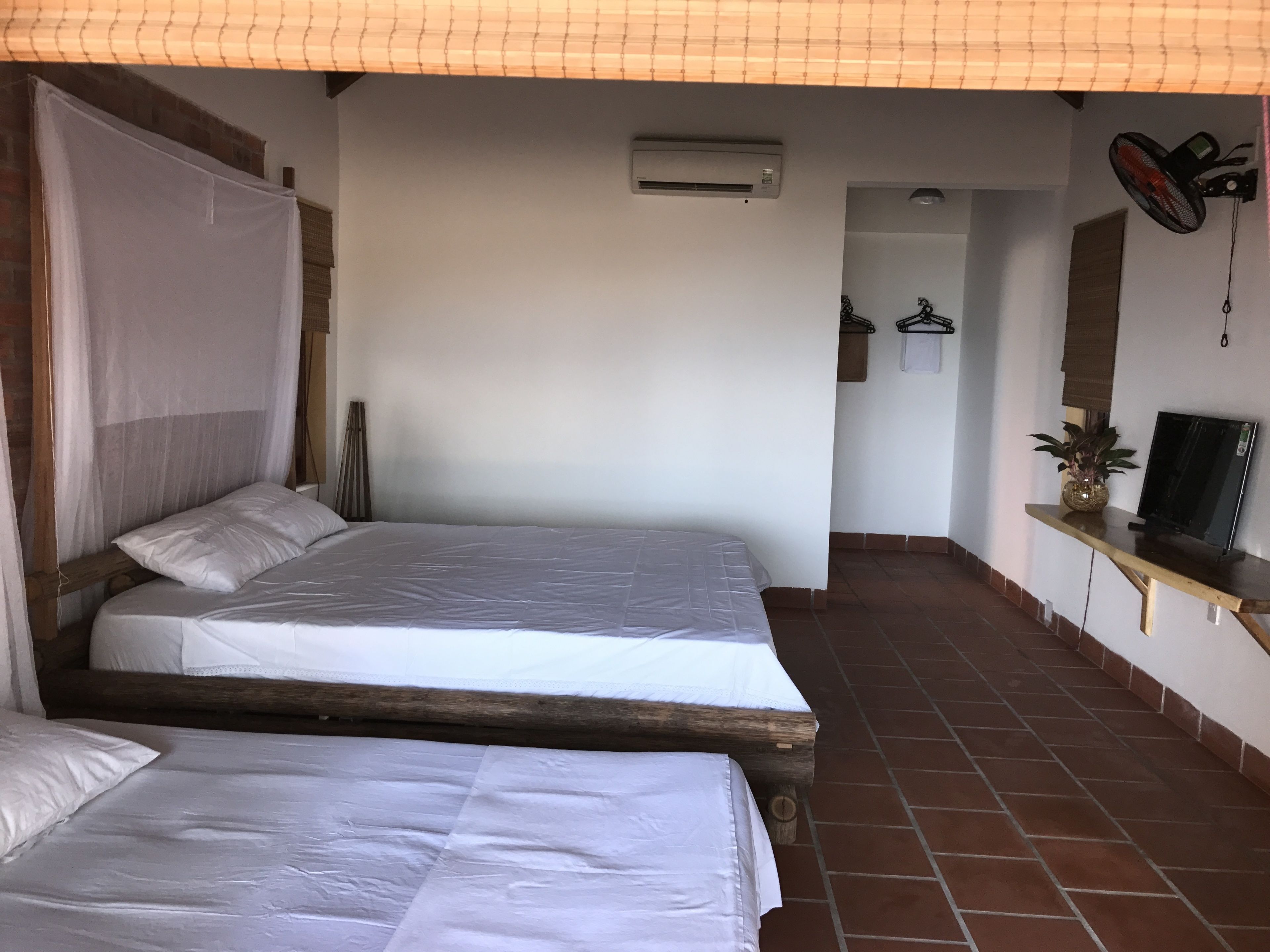 superior triple room, terrace, sea facing | minibar, desk, free wifi, bed sheets