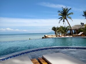Outdoor pool - Phu Quoc Kim 2 Beach Front Resort (Phu Quoc)