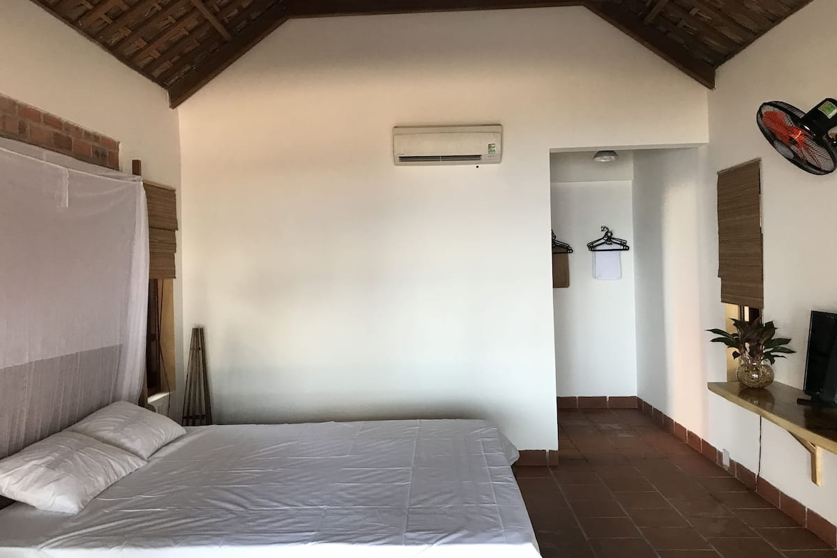 superior double room, terrace, sea facing | minibar, desk, free wifi, bed sheets