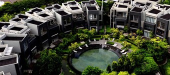 松箱海市蜃楼湖滨酒店