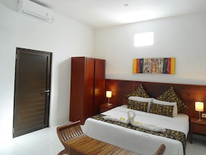 One Bedroom Apartment | 1 bedroom, minibar, in-room safe, desk