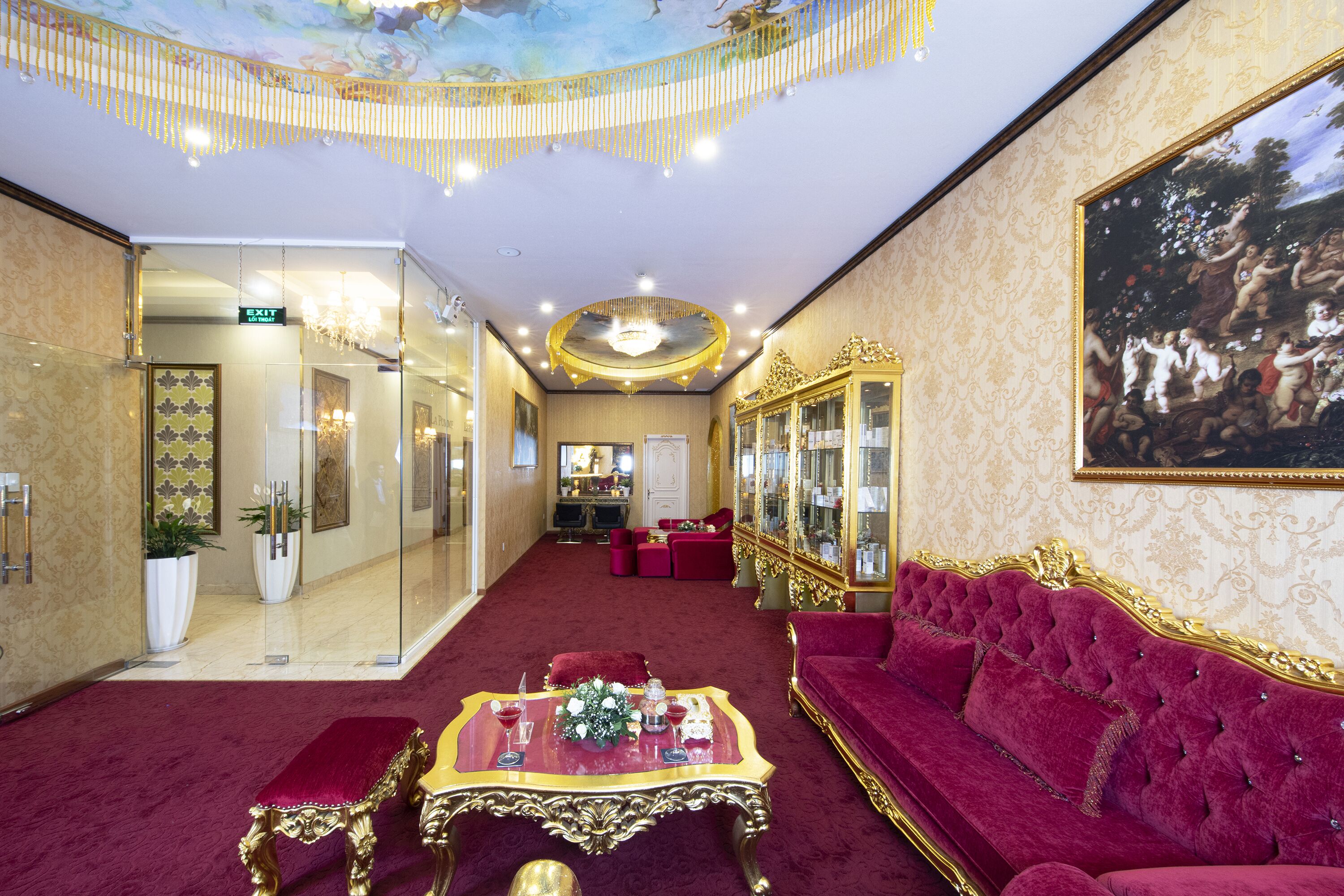 sauna, hot tub, steam room, body treatments, body wraps, body scrubs