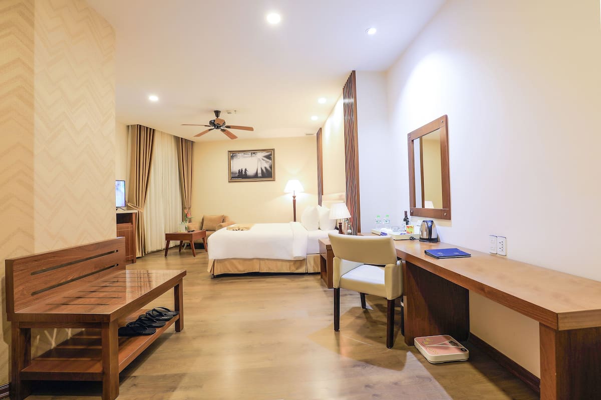 Doppia Deluxe, 1 letto king | 1 camera, biancheria da letto ipoallergenica, una cassaforte in camera
