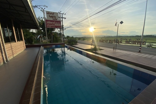 Utomhuspool