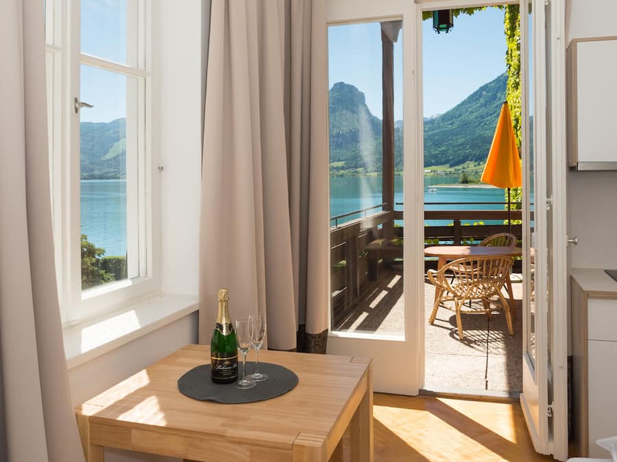 Appartement Panoramique, 1 grand lit, balcon, en bord de lac | Vue de la chambre