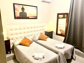 Chambre Standard avec lits jumeaux, 2 lits une place, vue ville