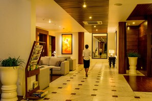 Hallway - Thurizza Hotel (Naypyidaw)