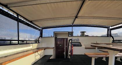 Hotelschip Sarah