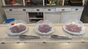 Free daily buffet breakfast  - El Nido de Pinares (Navaleno)