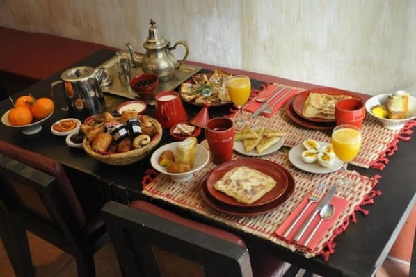 Breakfast area