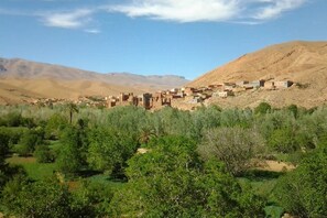 Property grounds - Maison D'hôte Chez La Famille (Ait Sedrate Jbel El Soufla)