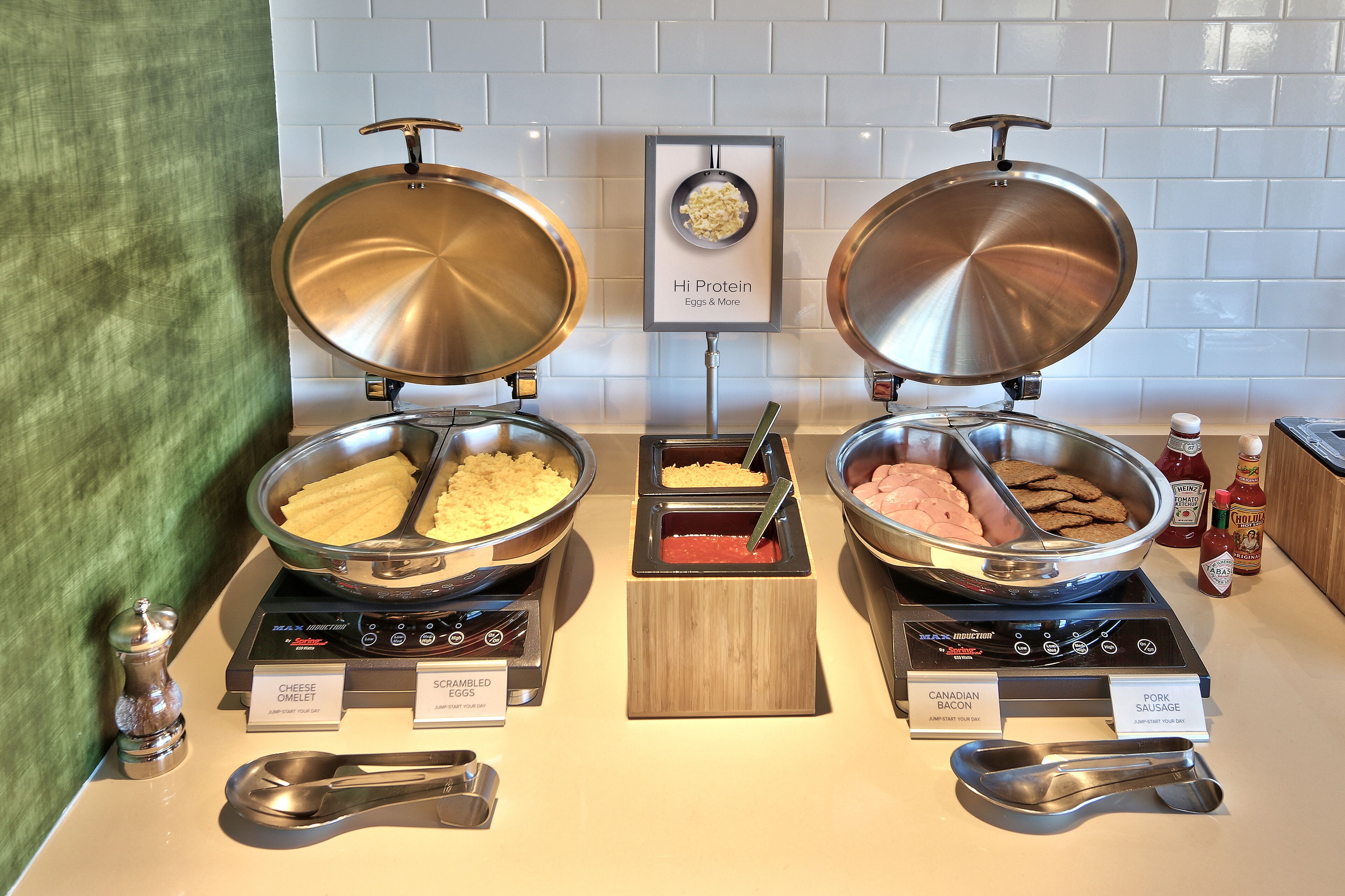 free buffet breakfast