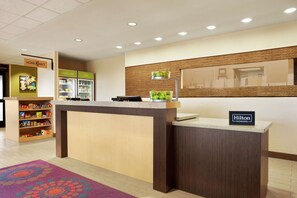 Reception - Home2 Suites by Hilton Elko (Elko)