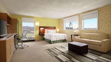 Down comforters, in-room safe, desk, laptop workspace