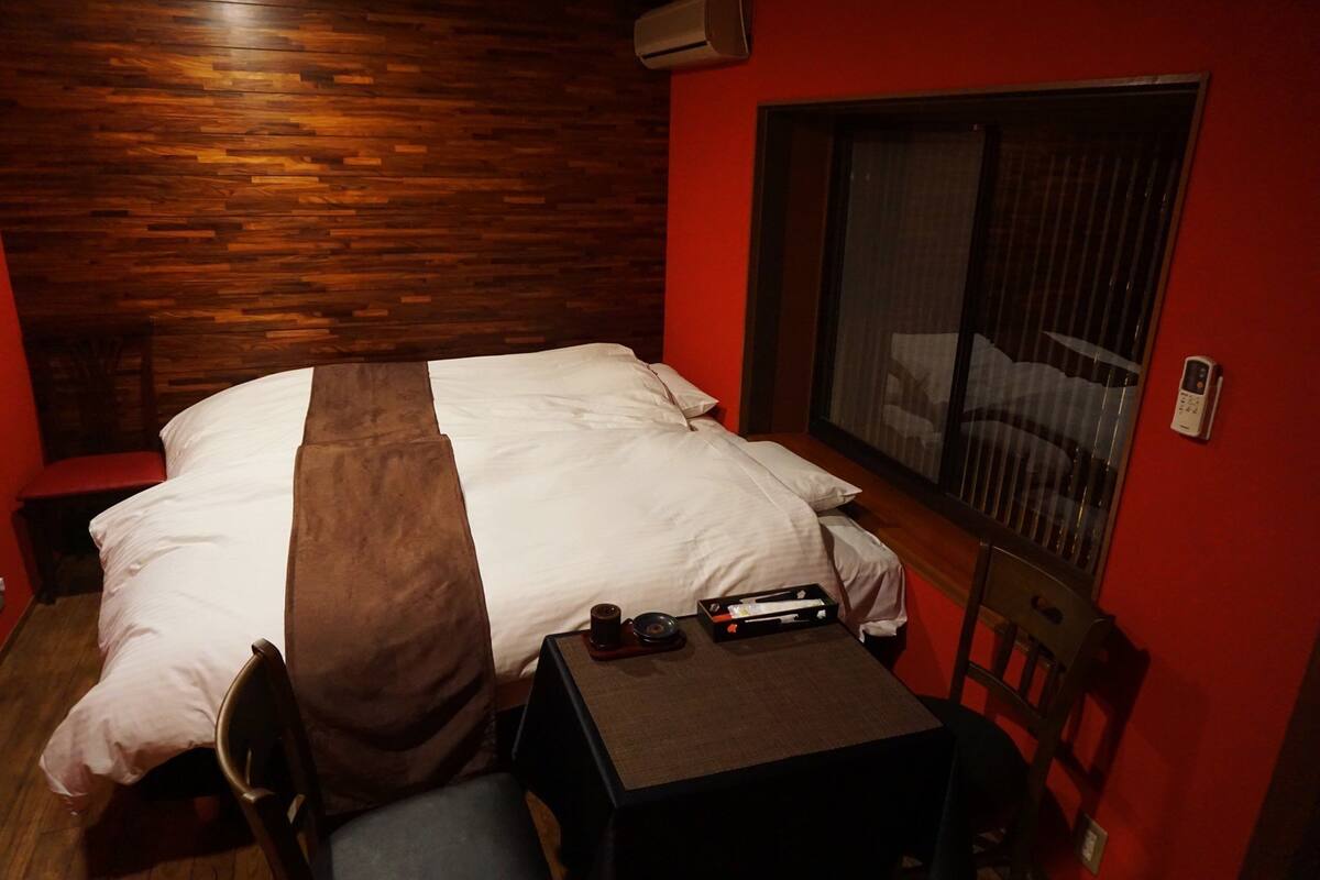 Superior Double or Twin Room, 1 King Bed, Non Smoking, Garden View | Premium bedding, desk, iron/ironing board, WiFi (free)