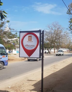 Basic-Doppelzimmer, eigenes Bad, zum Garten hin | Wohnbereich