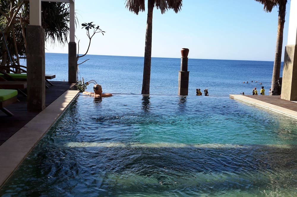 Amed Beach Villa