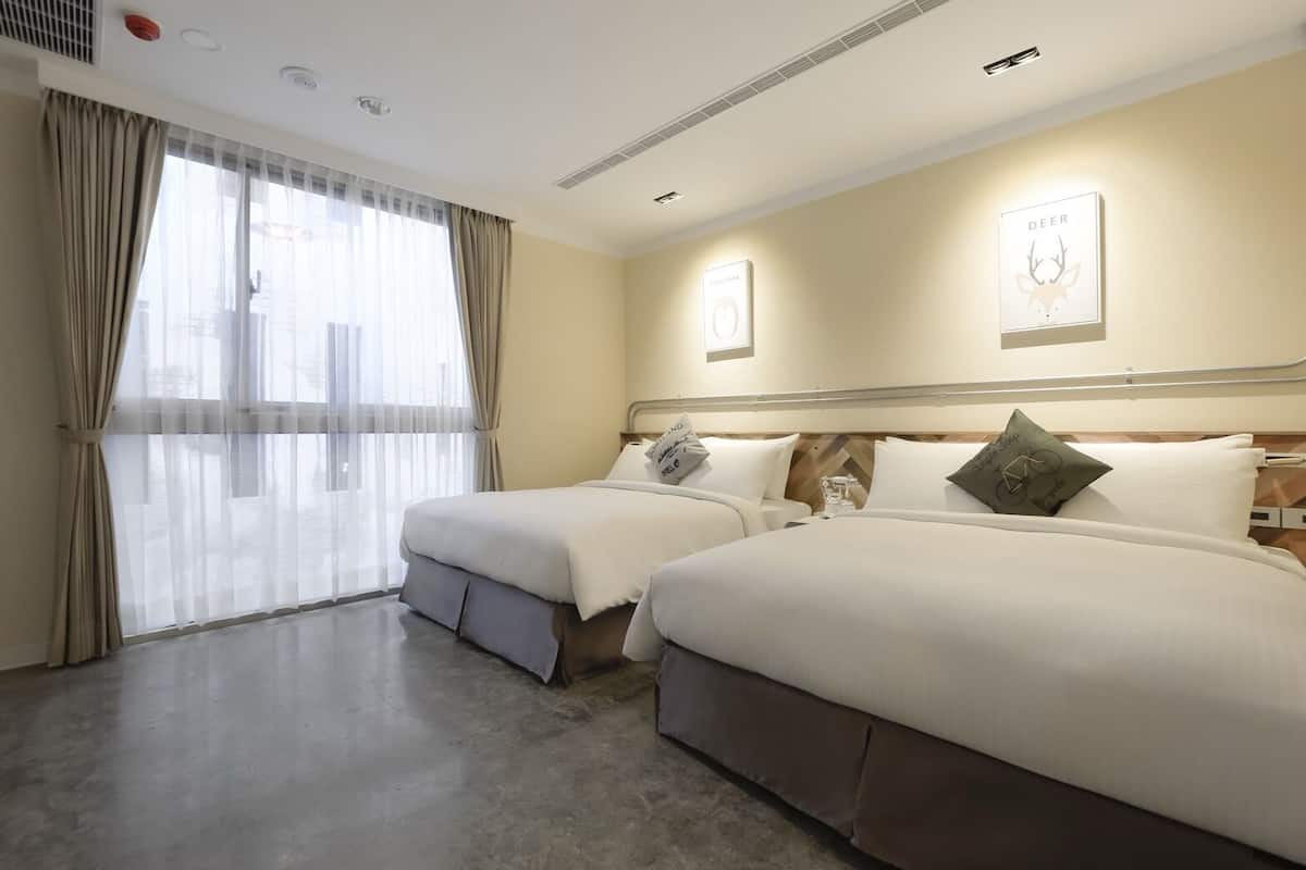 Standard Quadruple Room | In-room safe, individually decorated, blackout drapes, free WiFi