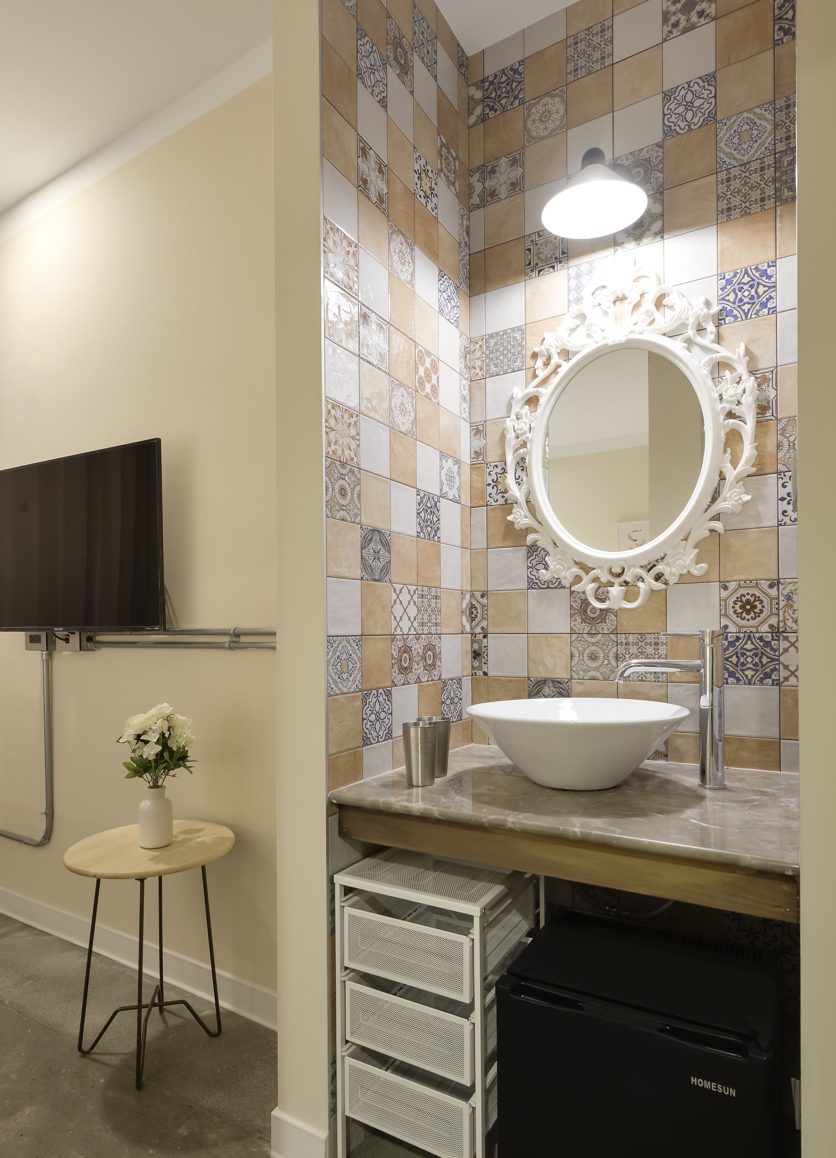 superior quadruple room, bathtub | in-room safe, individually decorated, blackout curtains, free wifi