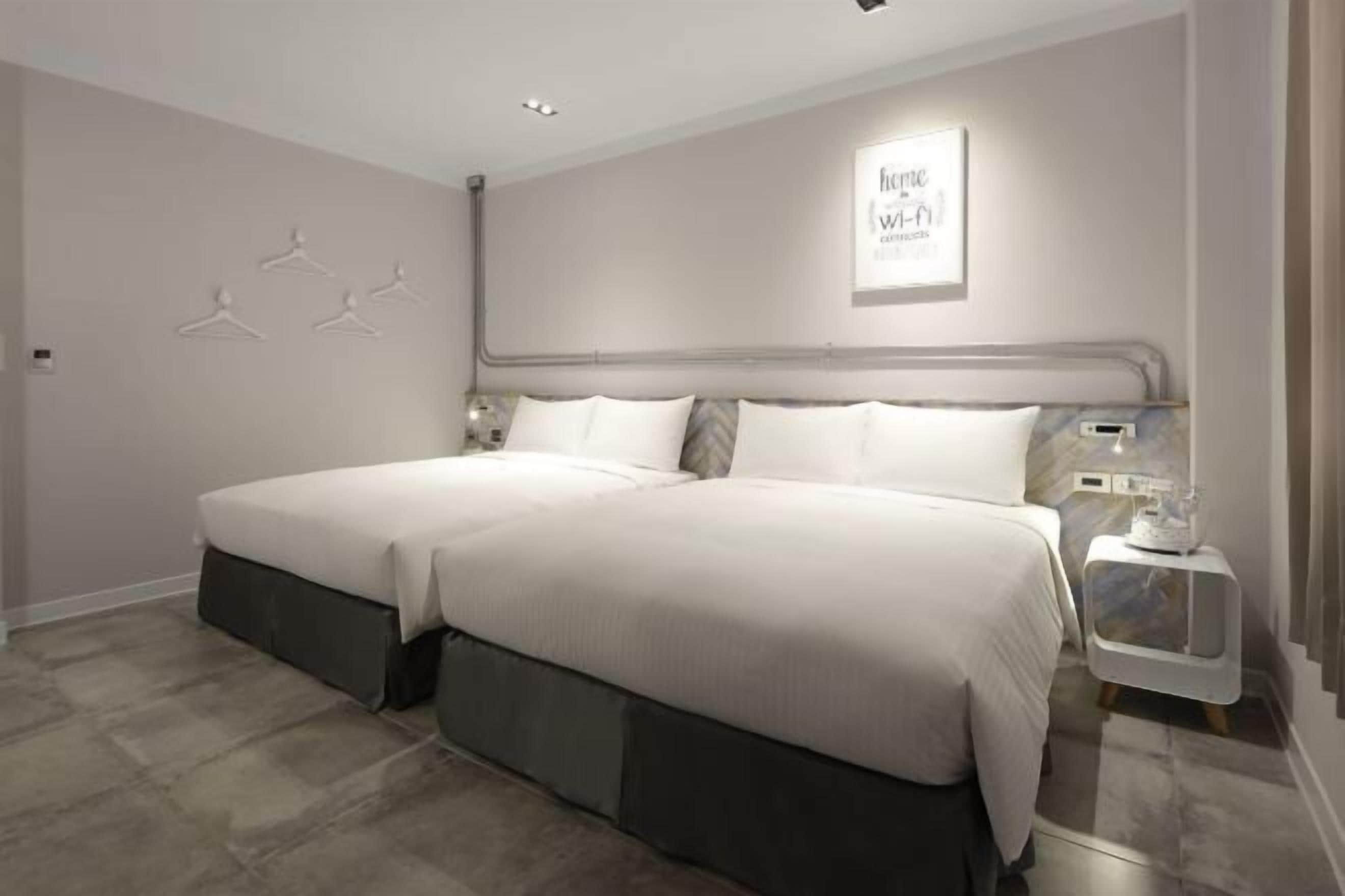 Caja fuerte, decoración individual, cortinas opacas y wifi gratis