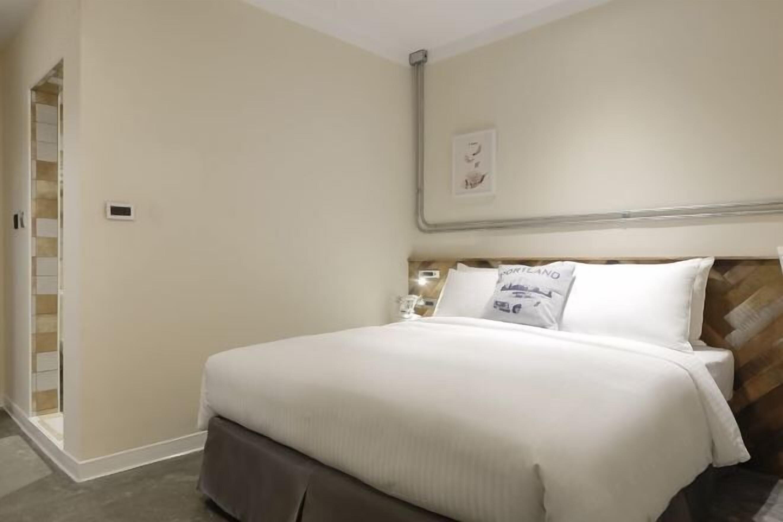 Caja fuerte, decoración individual, cortinas opacas y wifi gratis