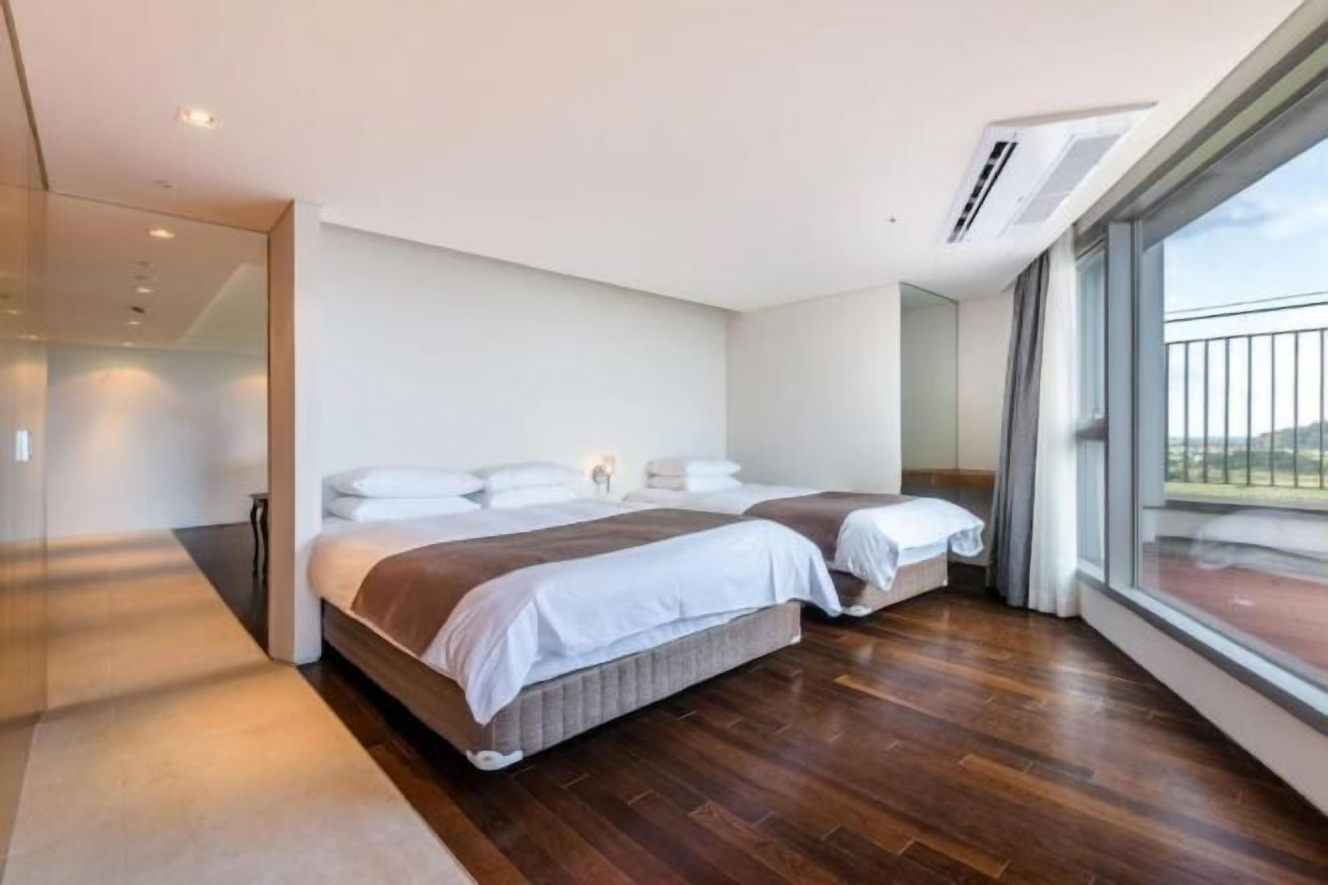 Insonorización, wifi gratis y ropa de cama 