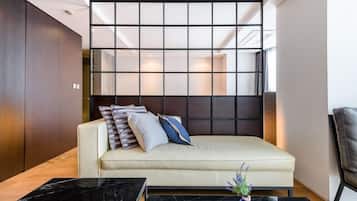 TV a schermo piatto 47 pollici con canali via cavo, TV