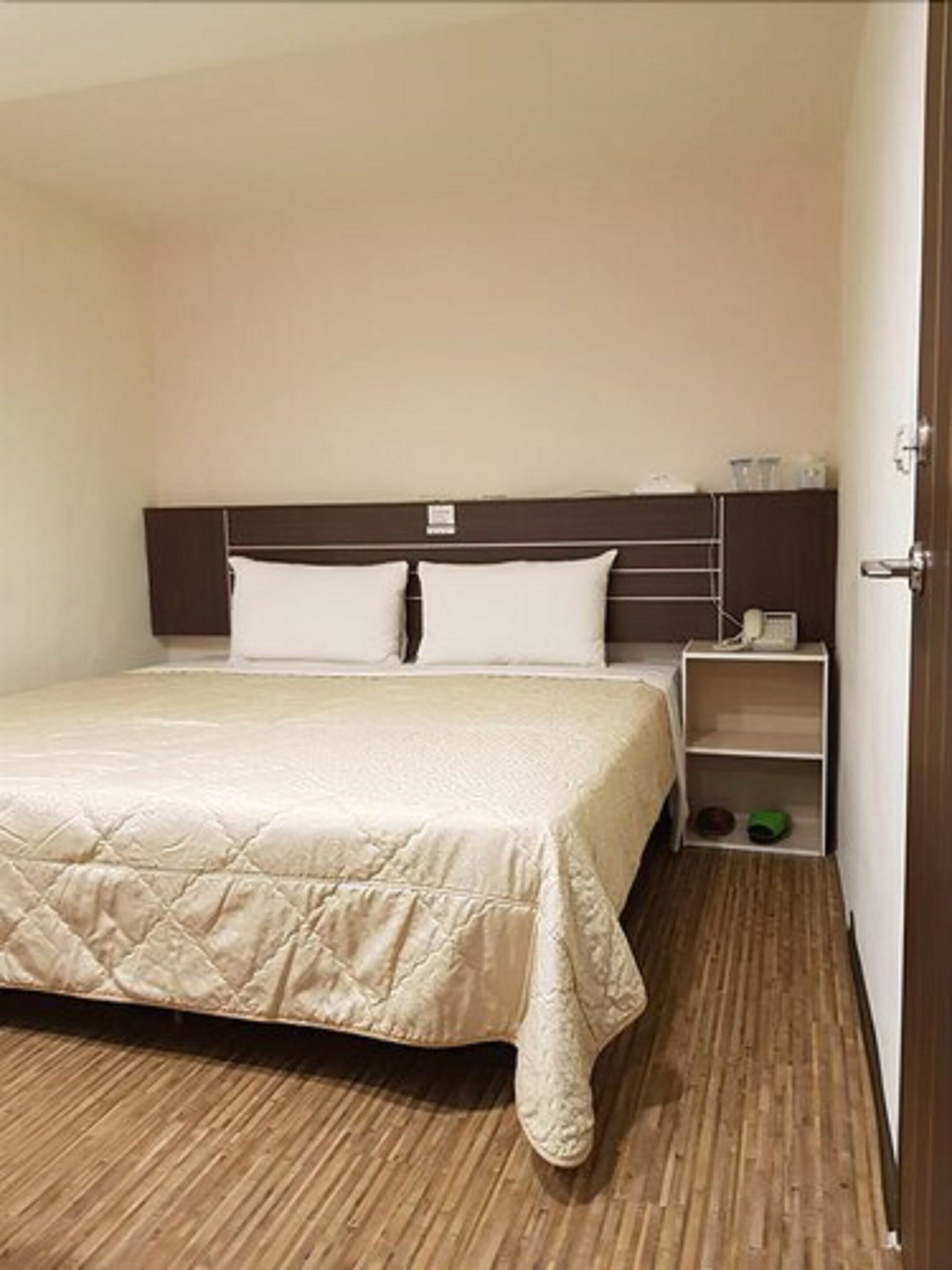 minibar, blackout curtains, soundproofing, free wifi