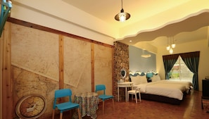 Family Quadruple Room | Desk, soundproofing, rollaway beds, free WiFi - Bear Homestay (Taitung)